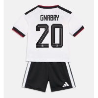 Camiseta Alemania Serge Gnabry #20 Primera Equipación Replica Mundial 2026 para niños mangas cortas (+ Pantalones cortos)